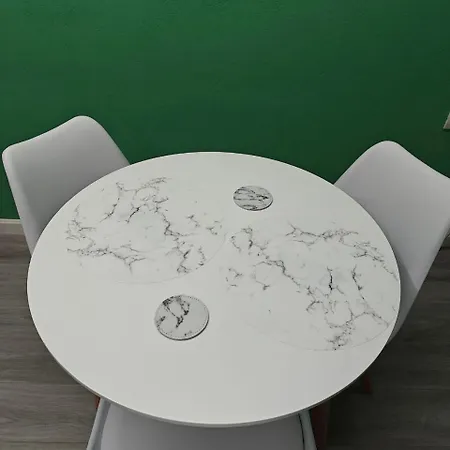 Rhun 47 ティラナ